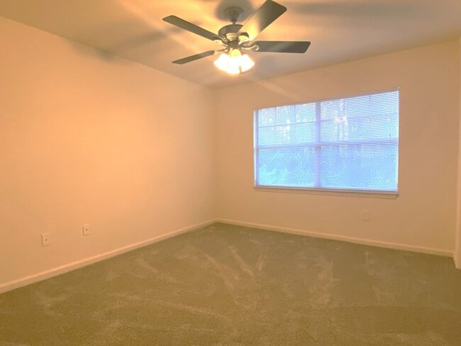 Building Photo - 8550 Argyle Business Loop