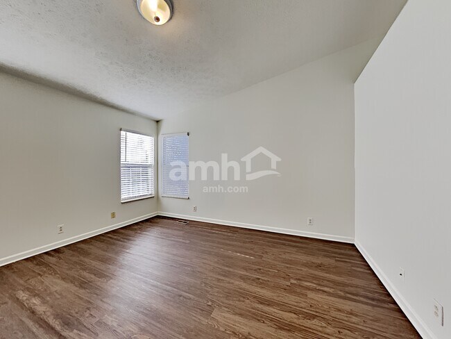 Building Photo - 2498 Port Kembla Dr