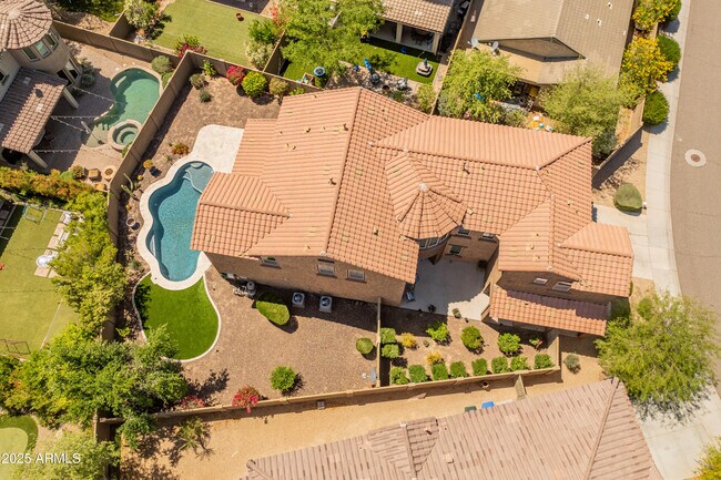 Building Photo - 3603 E Salter Dr