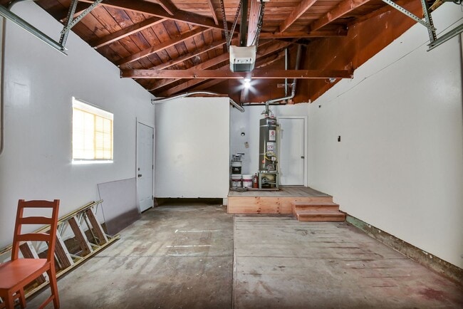 Building Photo - Beautifully Remodeled 3 Bedroom Home Near Stanford & Major Tech Campuses!