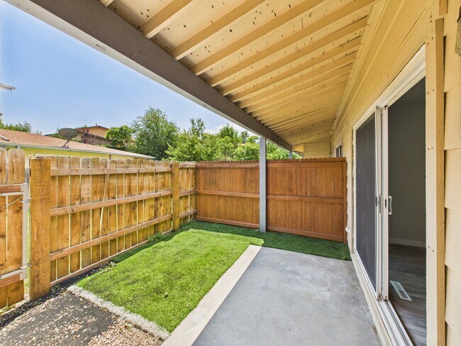 Building Photo - 1044 Coronado Pkwy S