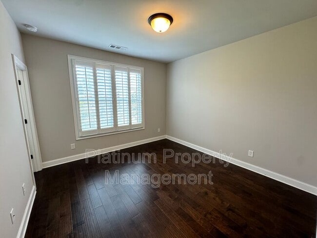Building Photo - 4220 Deming Cir