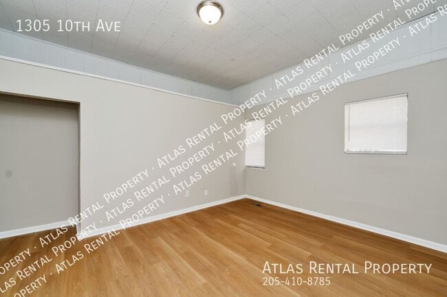 Building Photo - 1305 10th Ave