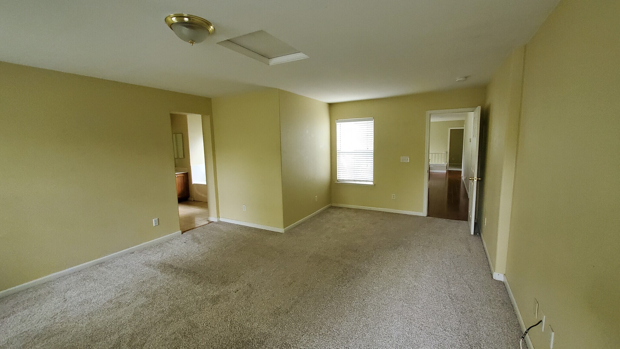Building Photo - 9361 La Tonis Way