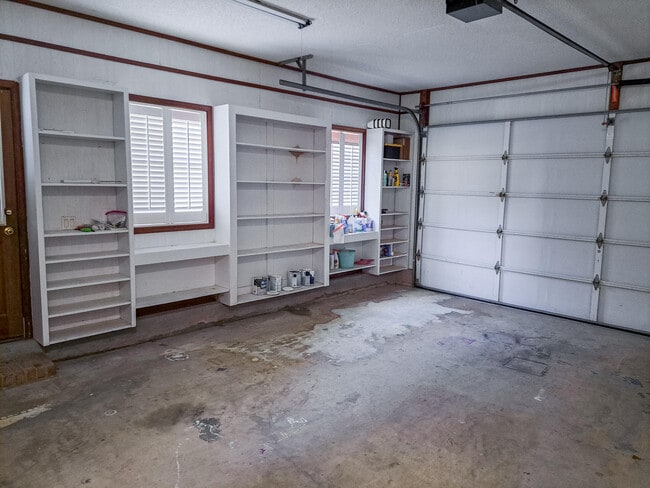 Building Photo - 118 Baywind Dr