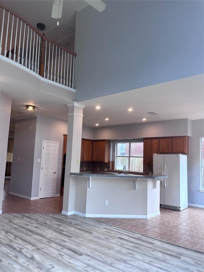 Building Photo - 1704 Lynnville Trail