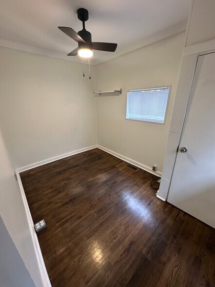 Building Photo - 939 Deckner Ave SW