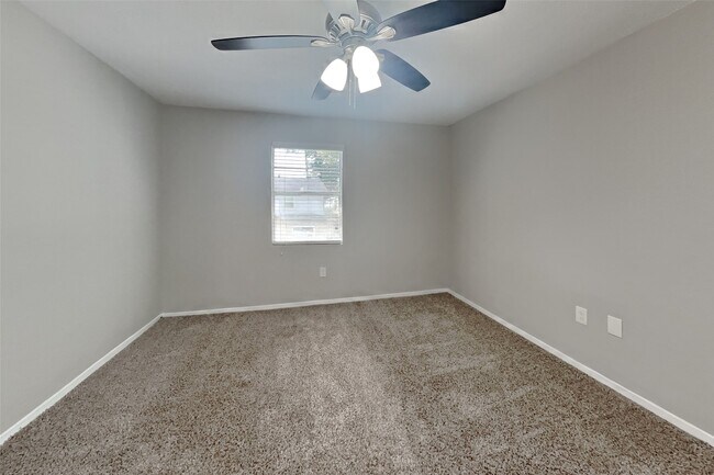 Building Photo - 4474 W Cypress Villas Dr