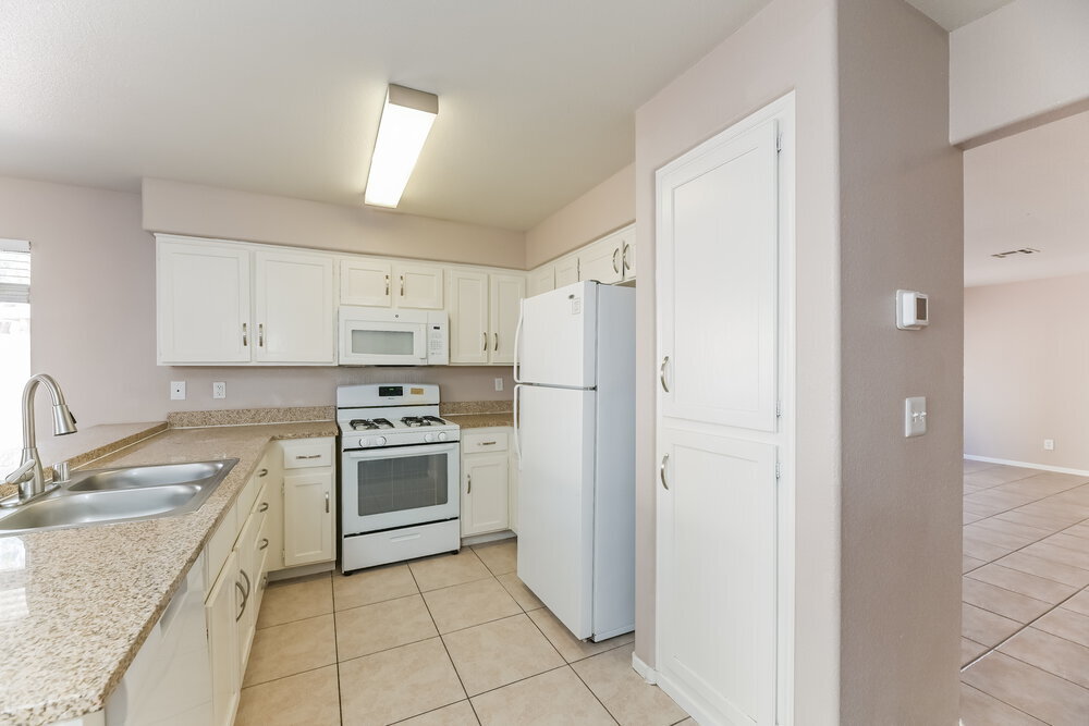 Building Photo - 379 Legacy Dr