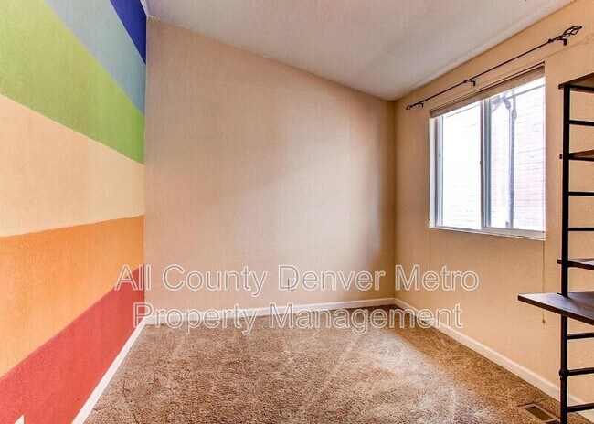 Building Photo - 849 Lipan St