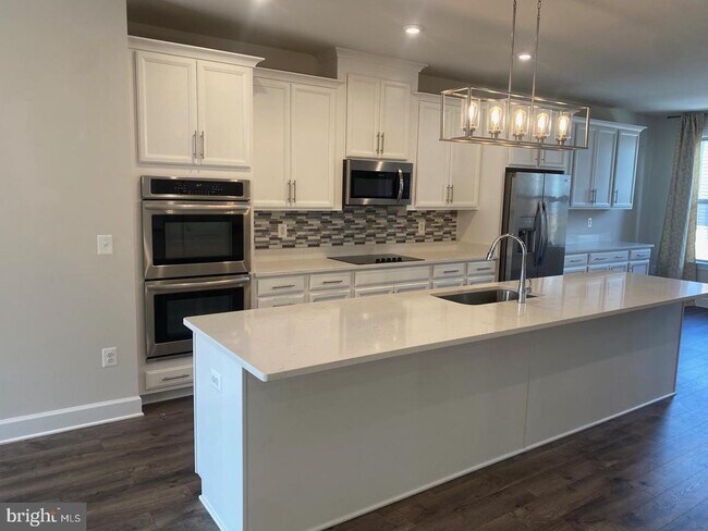 Building Photo - 10587 Ratcliffe Trl