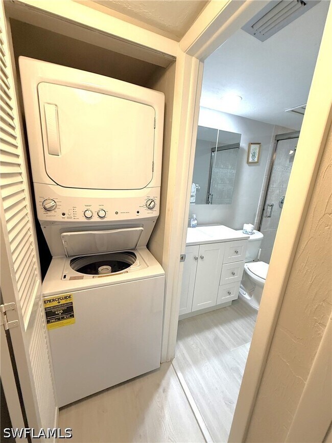 Building Photo - 8400 Estero Blvd