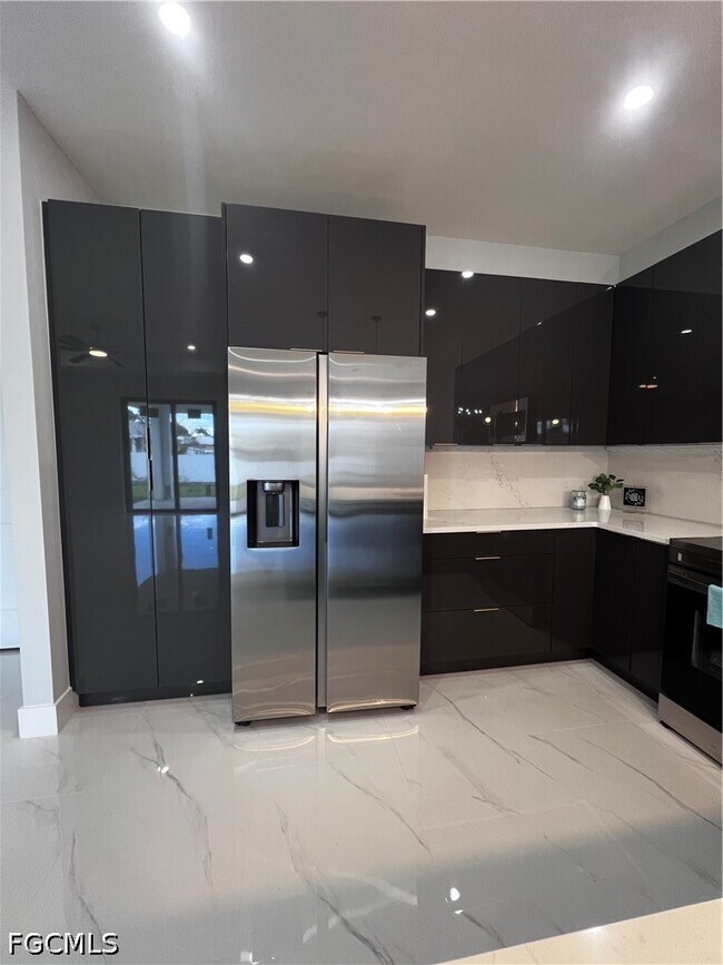 Building Photo - 3311 42nd St SW