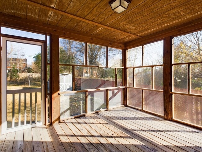 Building Photo - 7505 Landsworth Ave