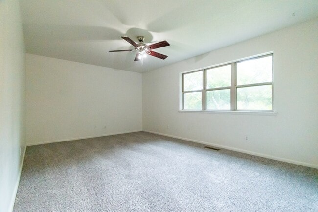 Building Photo - 1818 W Ora Dr