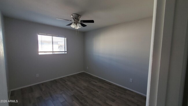 Building Photo - 905 N Ocotillo Dr