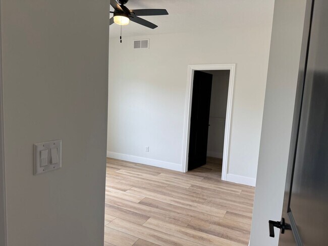 Building Photo - New Construction! West side location. 4br, 3bth, 2crg, Finished basement. All new stainless steel...