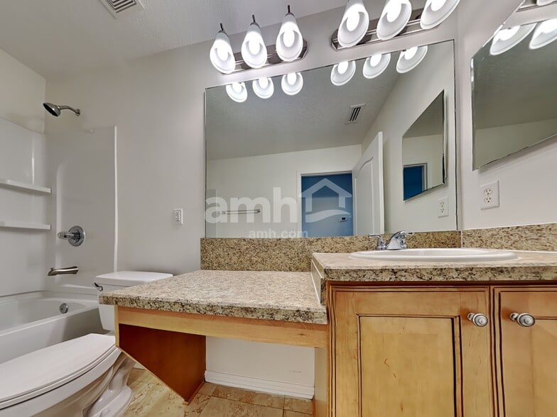 Building Photo - 1236 Nochaway Dr