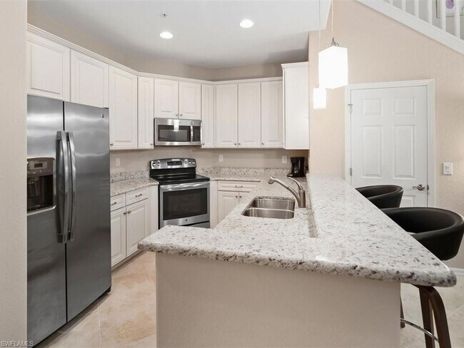 Building Photo - 9071 Albion Ln N