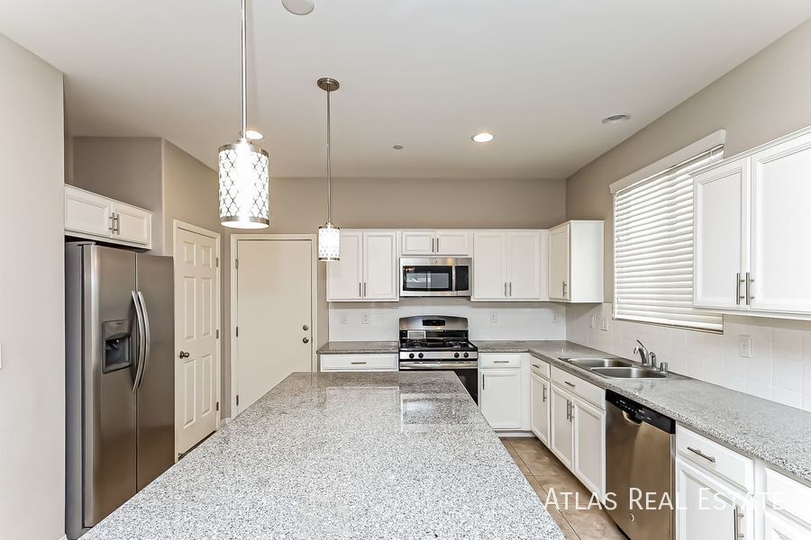 Building Photo - 436 Accelerando Way