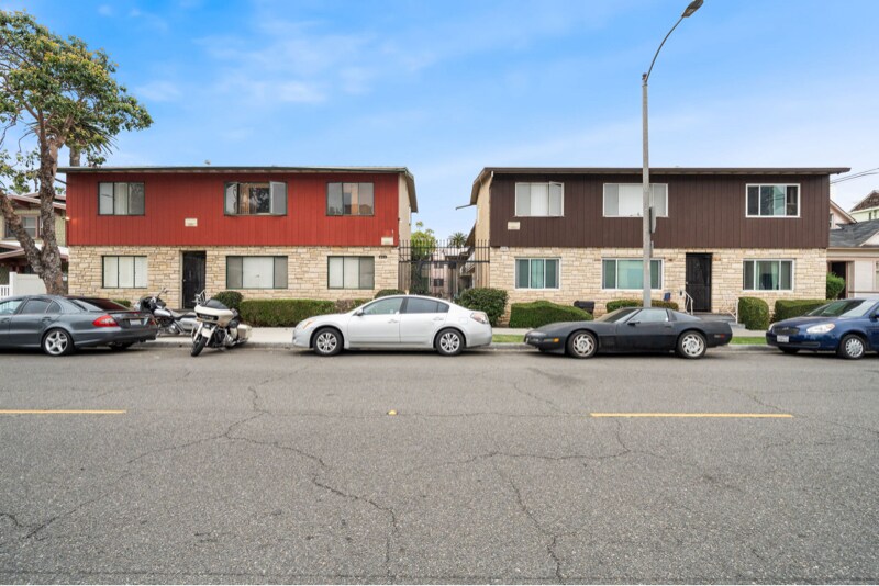Building Photo - 617 Cedar Ave