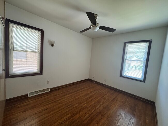 Building Photo - 1314 Sedgwick St