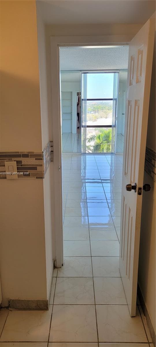 Building Photo - 13499 Biscayne Blvd