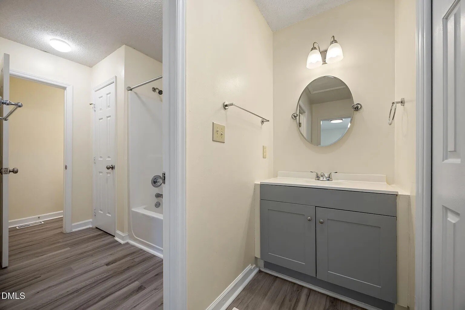 Building Photo - Room in Townhome on Oakland Hills Way