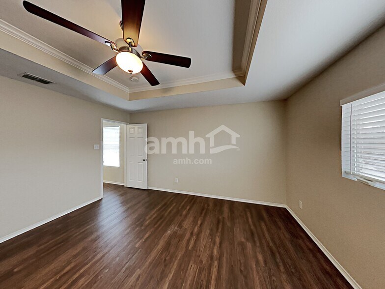 Building Photo - 12322 Mountain Pne