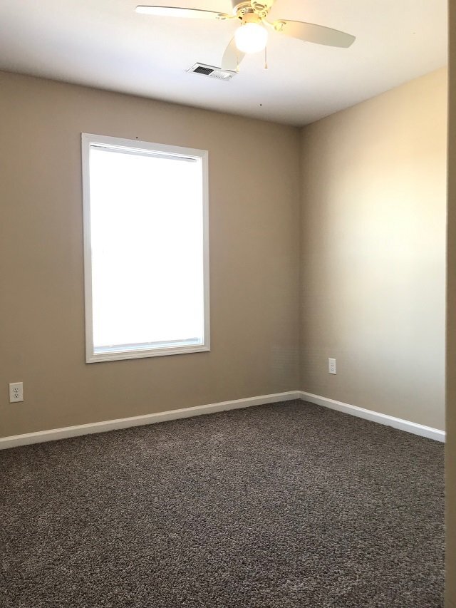 Building Photo - 812 Oak Arbor Ct