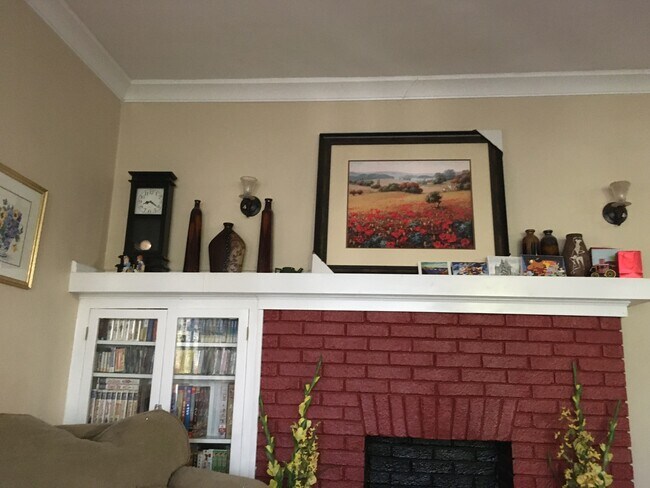 Building Photo - 4104 N College Ave