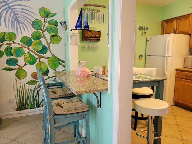 Building Photo - 814 67th St S