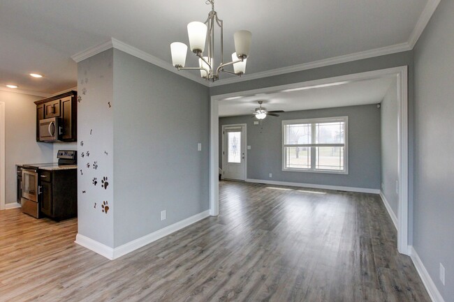 Building Photo - Show stopper.  Bonus room is a What?