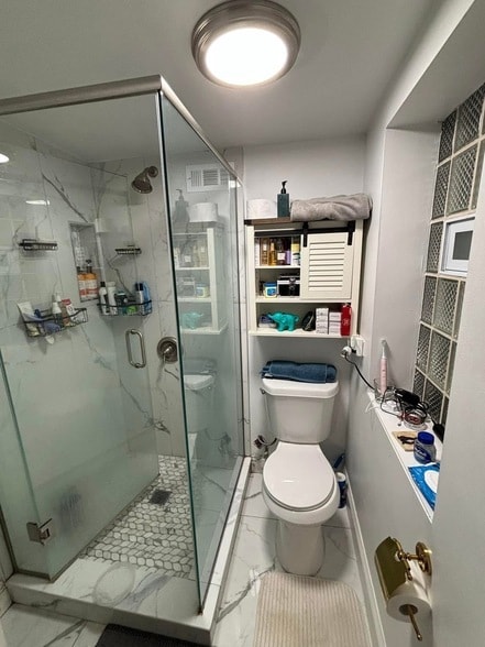 Building Photo - 3713 N Cicero Ave