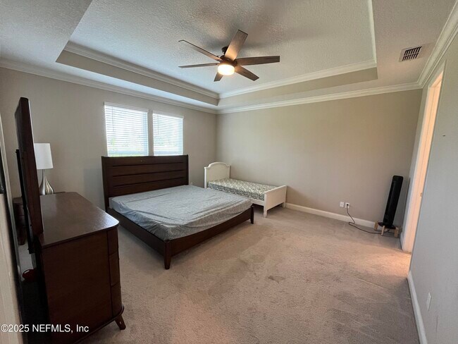 Building Photo - 211 Diamondback Ave