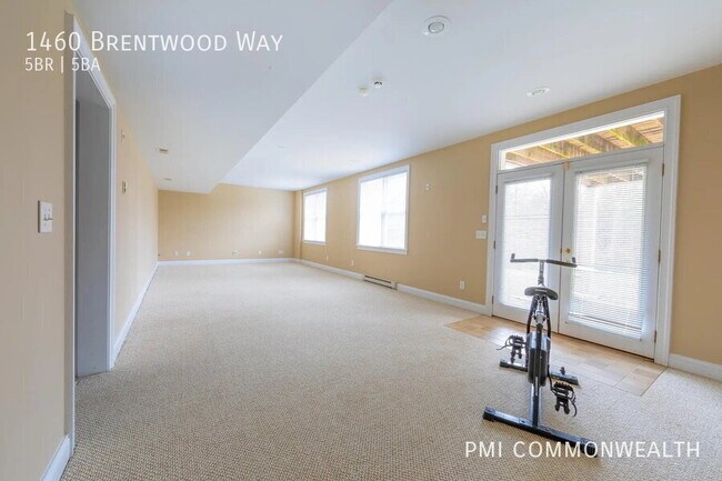 Building Photo - 1460 Brentwood Way