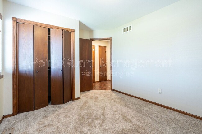 Building Photo - 711 Bristol Cir