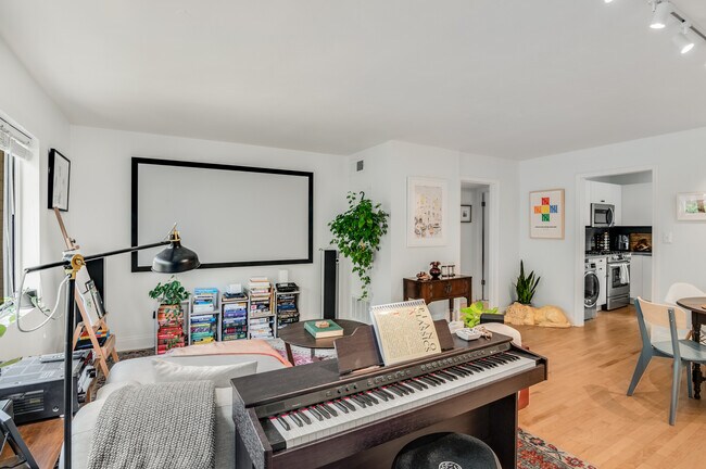 Open living area - 96 Ardmore Pl NW