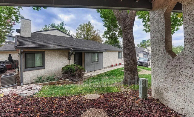 Building Photo - 4552 Castlepoint Dr