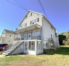 Building Photo - 647 Laurel St