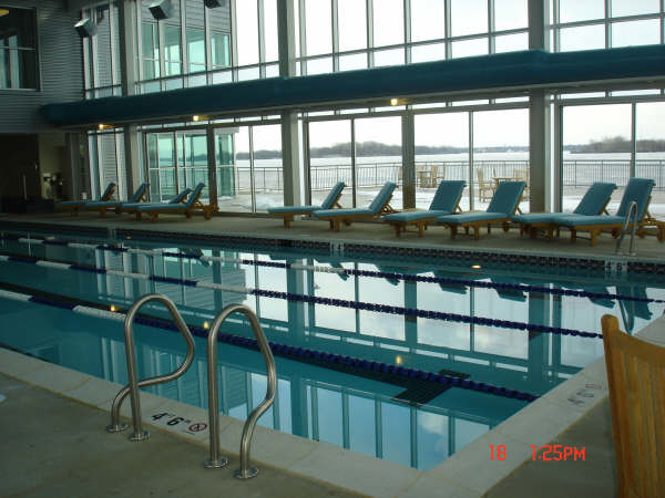 indoor pool/sauna - 901 N Penn St