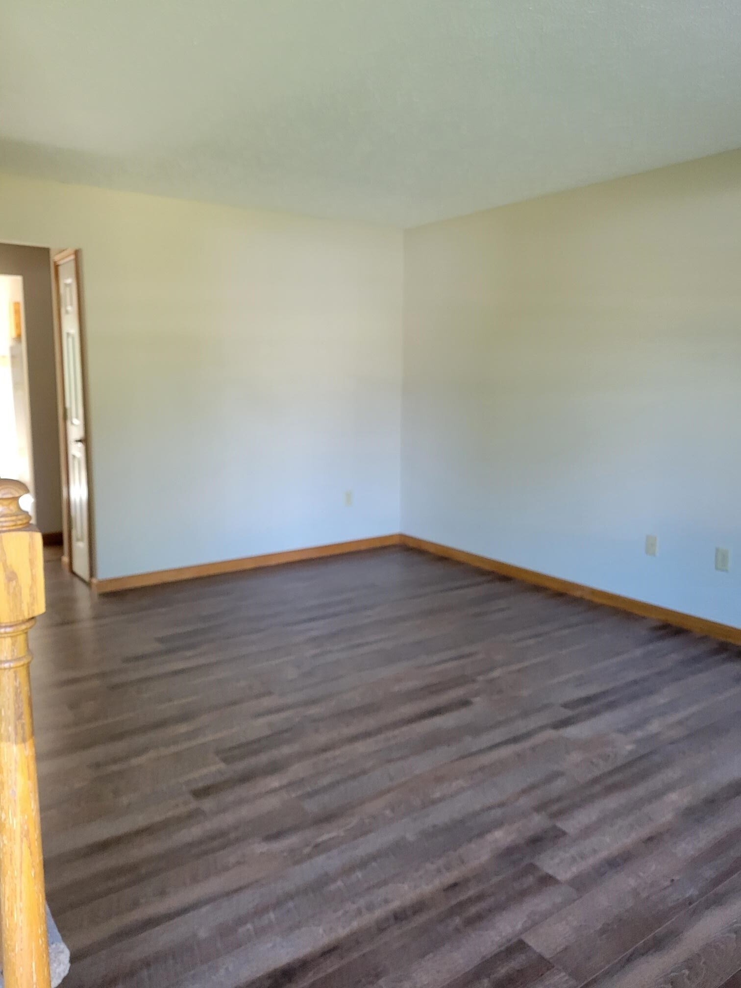 Building Photo - 222 Sandridge Dr