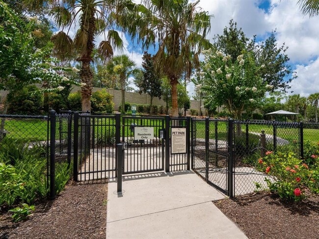 Building Photo - 6310 Anise Dr