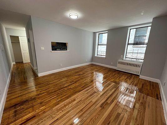 Building Photo - 1 bedroom in BRONX NY 10460