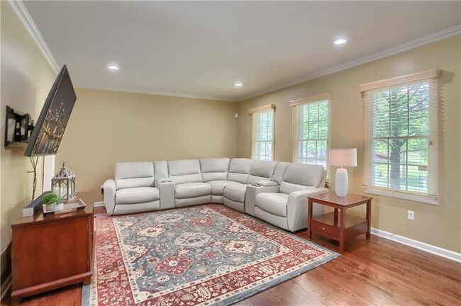 Building Photo - 391 Marshall Heights Dr