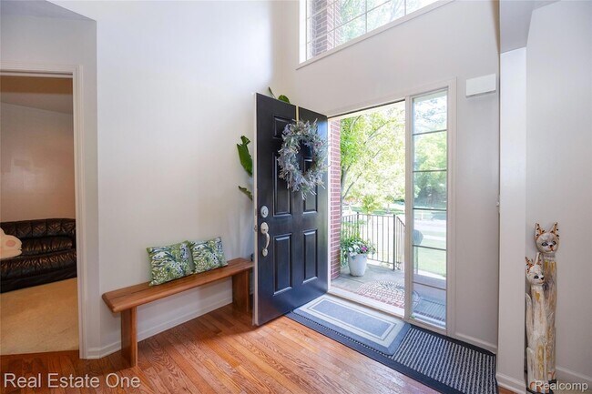Building Photo - 3481 Castlewood Ct