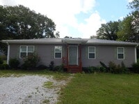 Building Photo - 104 Leah Dr