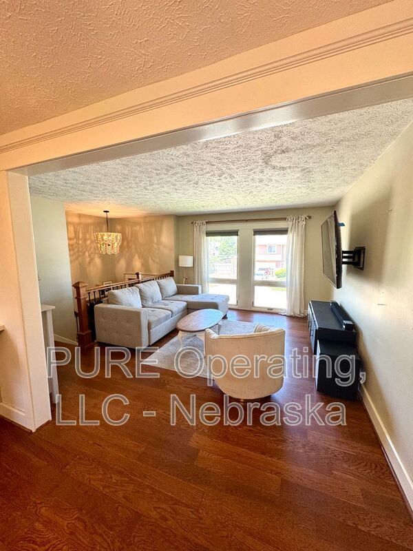 Building Photo - 8108 S 152nd Ave