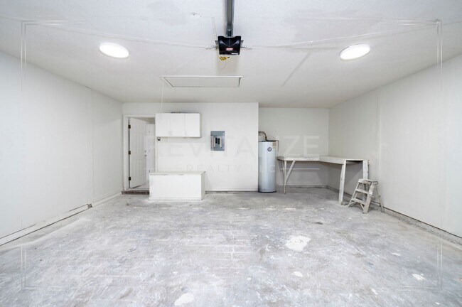 Building Photo - COMING SOON TO ORANGE BEACH