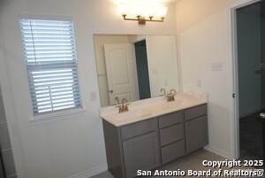 Building Photo - 4809 Park Gln